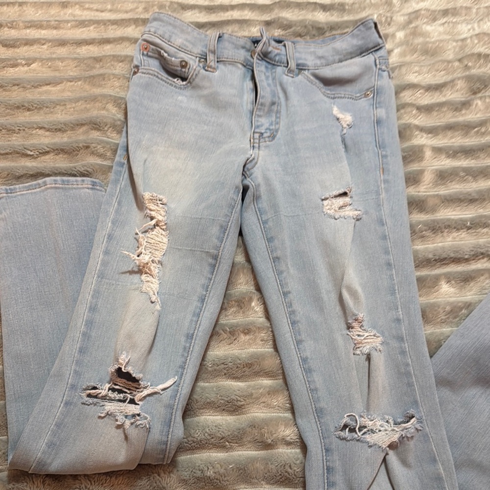 Light Blue Distressed Women Jeans